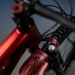 UNLEAZHED Mudguard M01 Dawai Soviet Red Gr.S -Sram Verkäufe UNLEAZHED Mudguard M01 dawai soviet red Gr S A3398 b 2