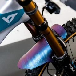 UNLEAZHED Mudguard M01 Flipflop Red-blue/violett-green Gr.S 7 UNLEAZHED Mudguard M01 Flipflop Red-blue/violett-green Gr.S -Sram Verkäufe UNLEAZHED Mudguard M01 flipflop red blue violett green Gr S A3392 b 1