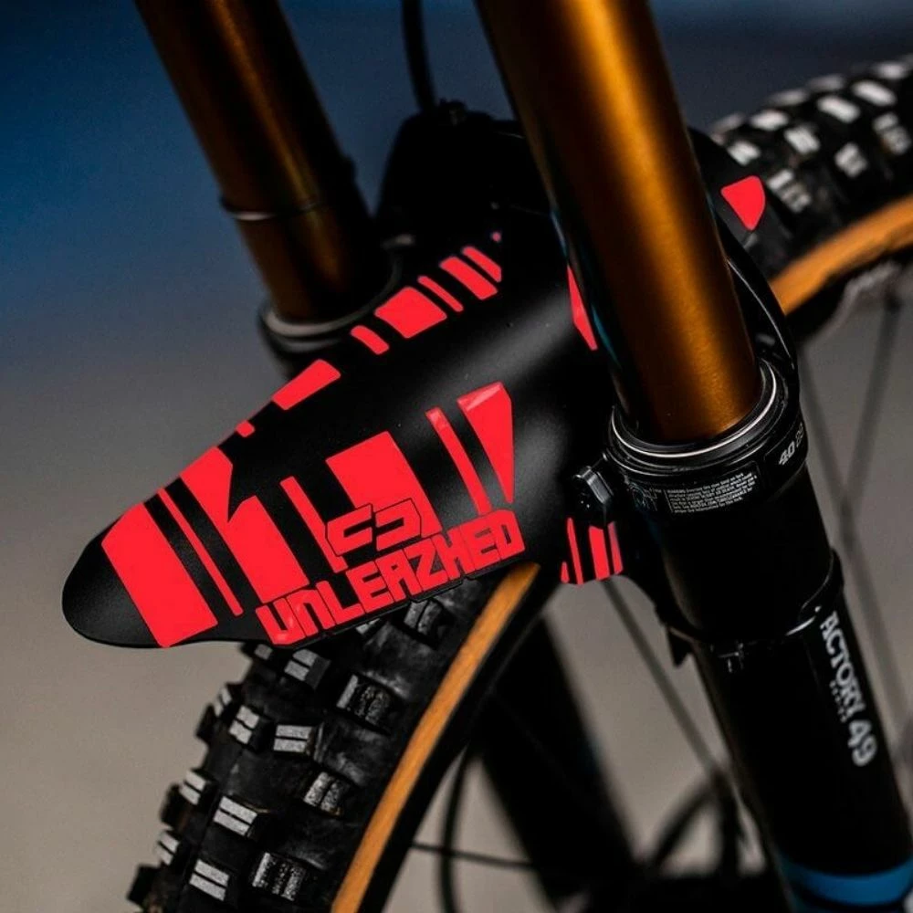 UNLEAZHED Mudguard M01 Red Gr.S 5 UNLEAZHED Mudguard M01 Red Gr.S – Bild 3